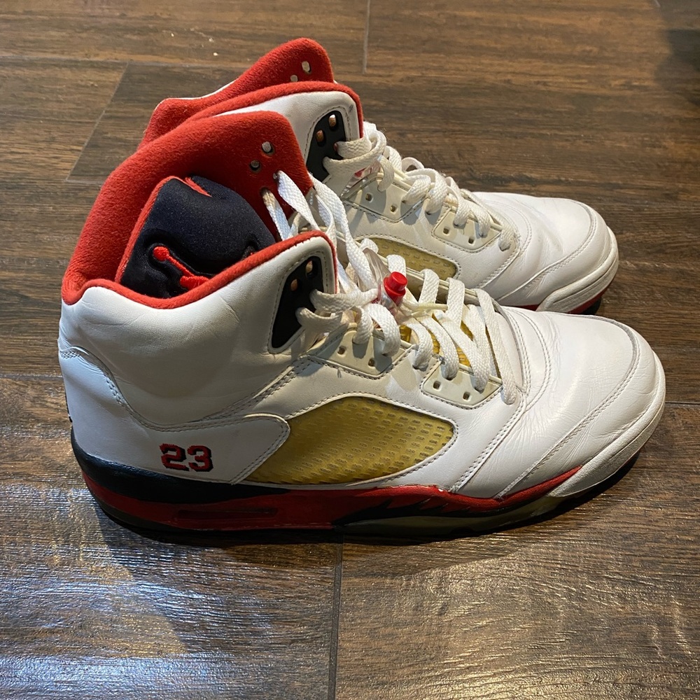 Jordan 5 - Picture 3 of 5